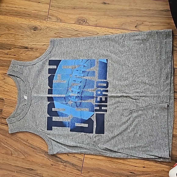 4 Boys Tank Tops 7-8 - Picture 3 of 8